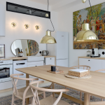 Accessoires und kleine Möbel, die die Atmosphäre eines Interieurs schaffen